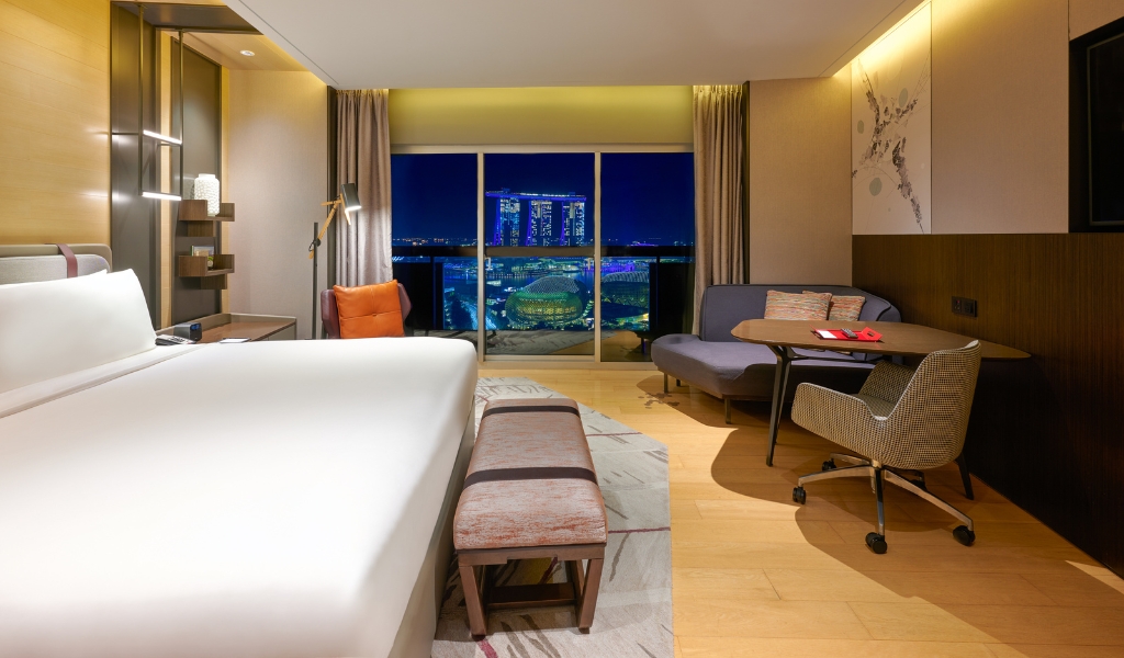 Premier Prestige Marina Bay - Night | Swissotel The Stamford