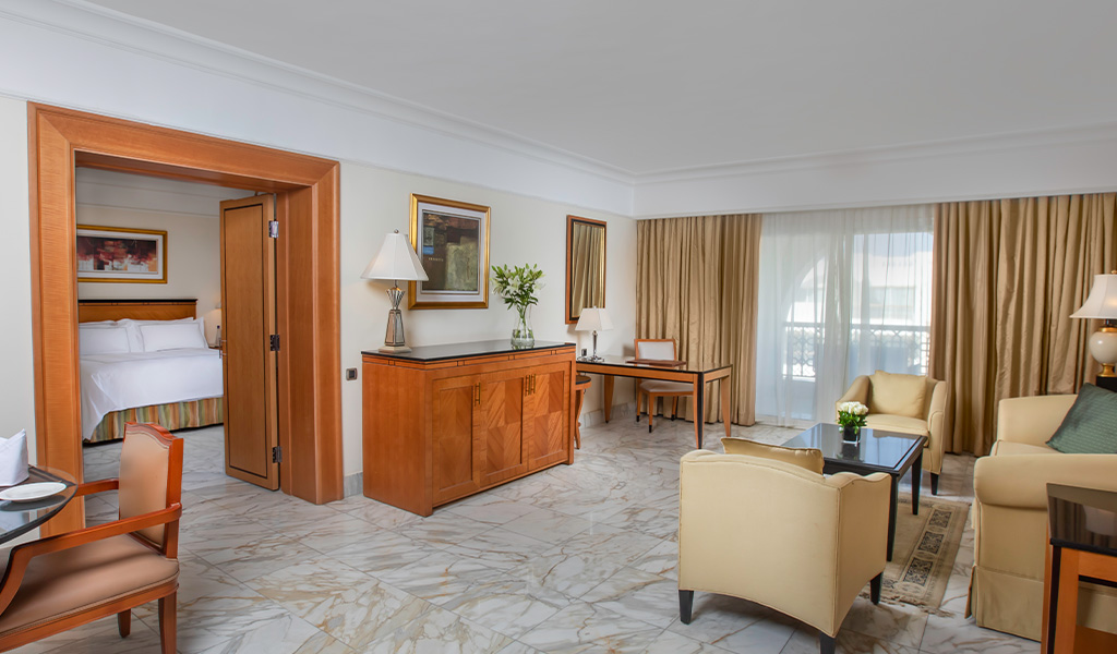 Signature Suite Adult